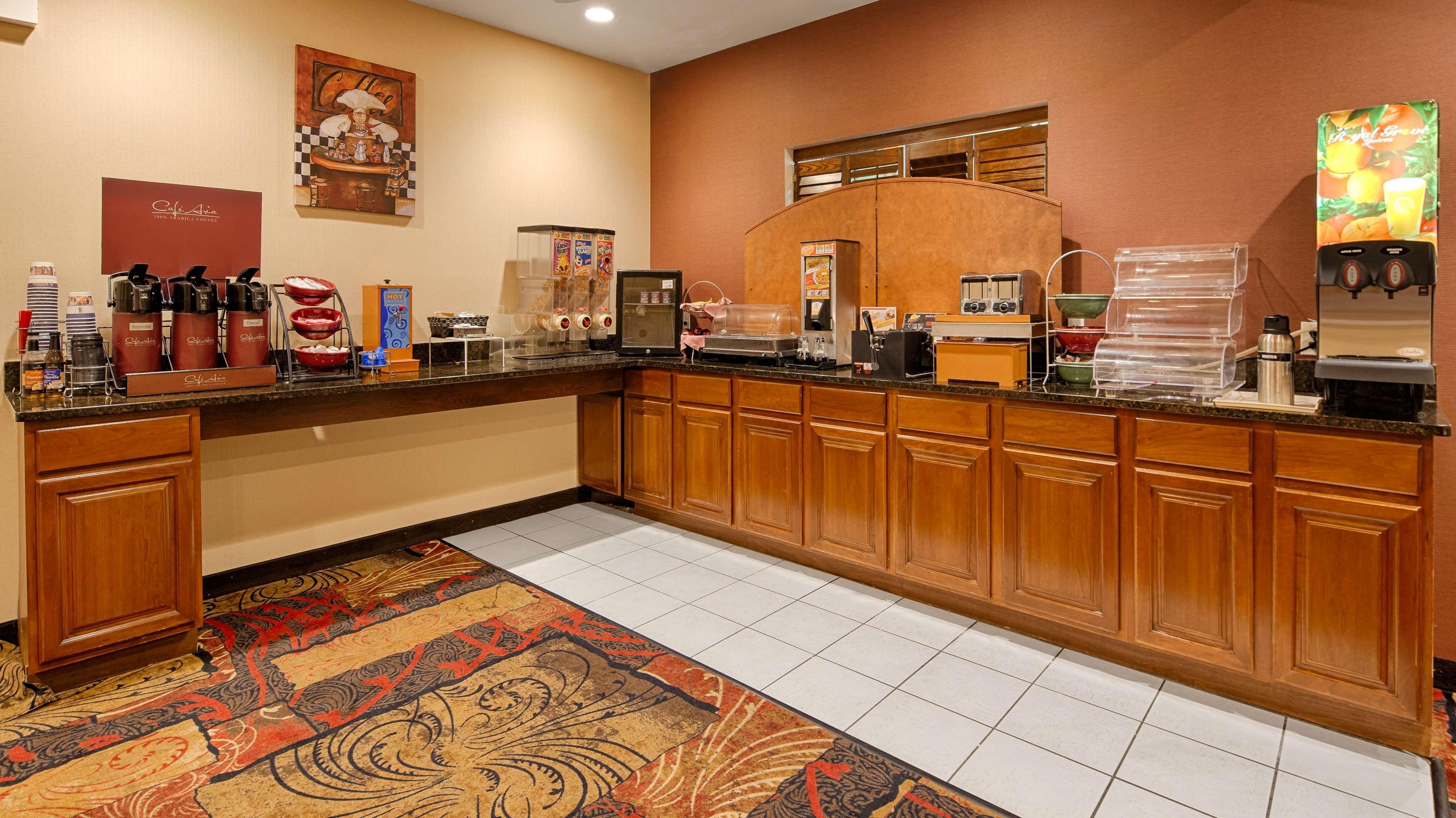 Best Western Plaza Hotel Saugatuck Zewnętrze zdjęcie