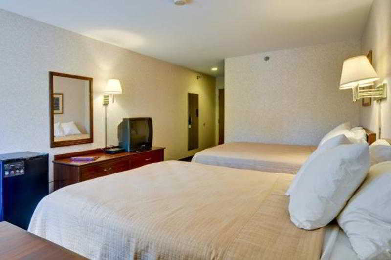 Best Western Plaza Hotel Saugatuck Zewnętrze zdjęcie