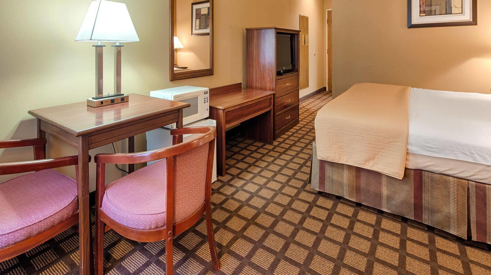Best Western Plaza Hotel Saugatuck Zewnętrze zdjęcie